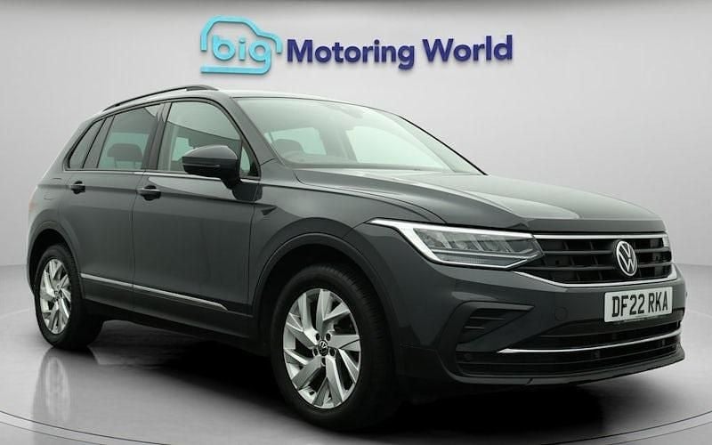 Used 2024 VW Tiguan Life SUV | £17,000 (Super price) - Image 1/4