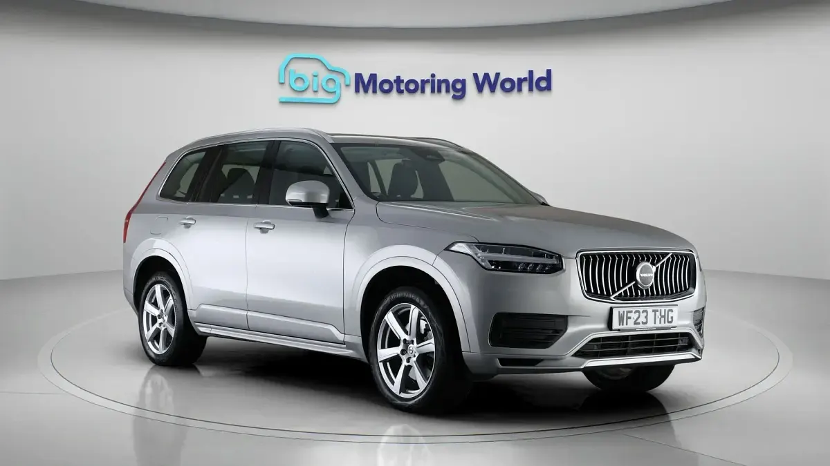 Usado Volvo XC90 Core 247 HP (181 kW) 2023 SUV