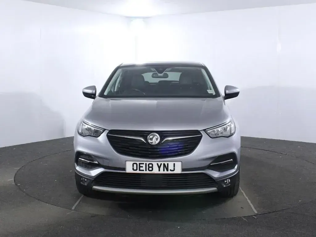 Used Vauxhall Grandland X Elite 130 HP (95 kW) 2018 Grey SUV