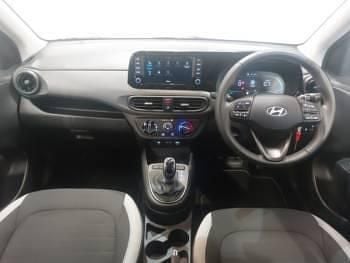Used Hyundai i10 Advanced 63 HP (46 kW) 2025 Red Hatchback