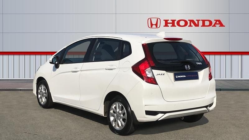 Used Honda Jazz SE 102 HP (75 kW) 2019 White Hatchback
