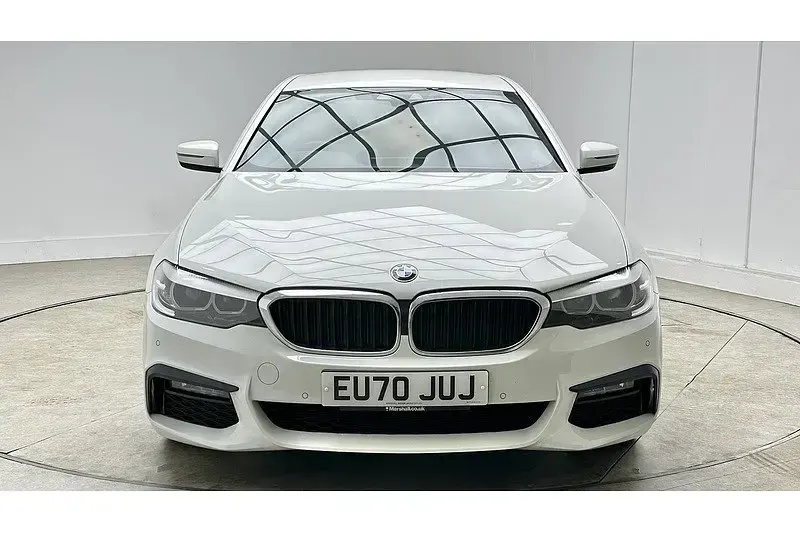Używany BMW 520 M Sport 190 KM (139 kW) 2020 Biały Sedan/Limuzyna