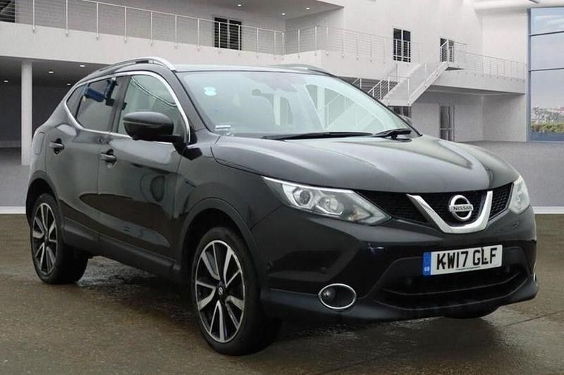 Black Used 2016 Nissan Qashqai Tekna SUV | £8,988 (Fair price) - Image 1/1