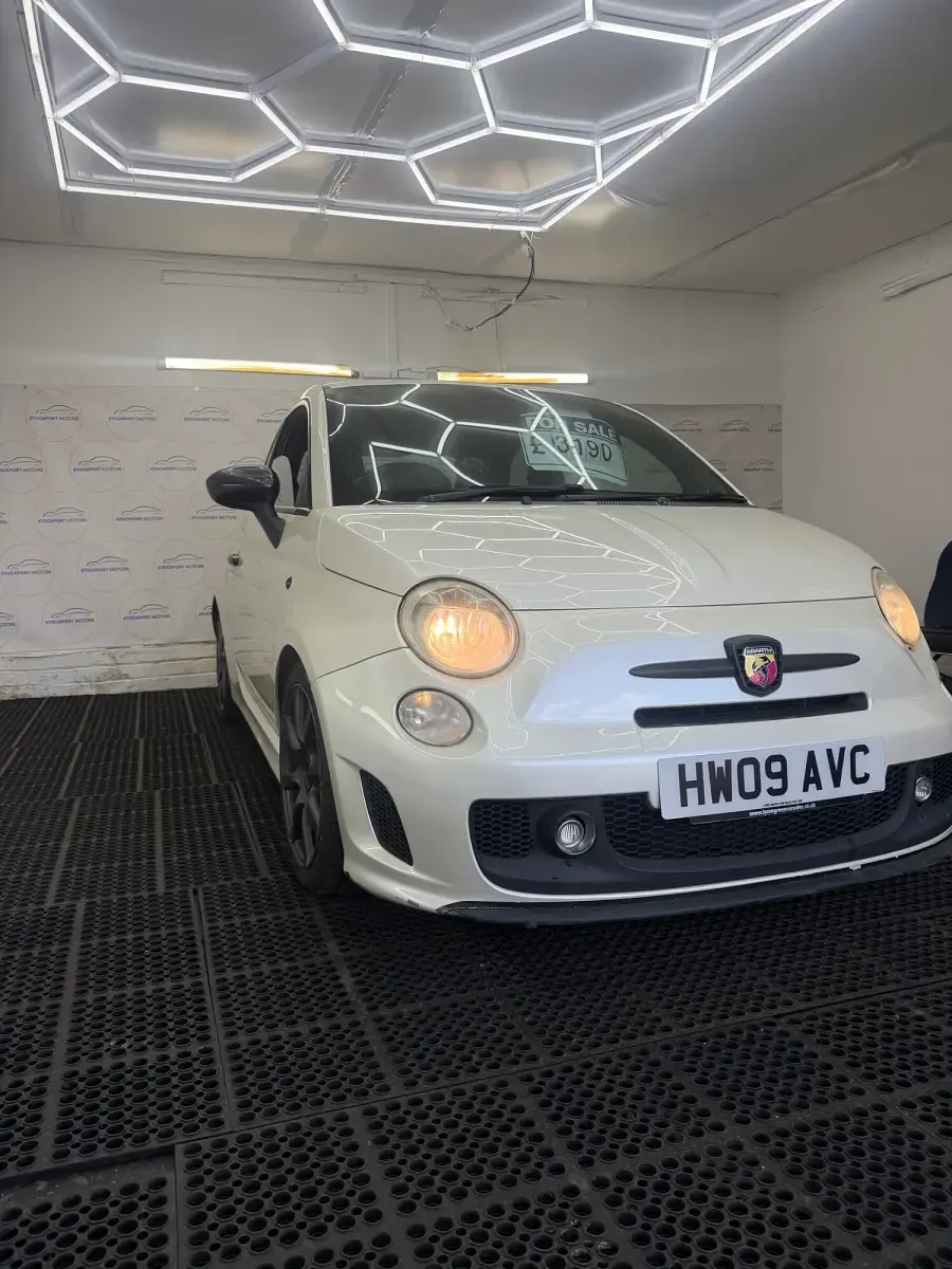 Used Abarth 500 135 HP (99 kW) 2009 White Hatchback