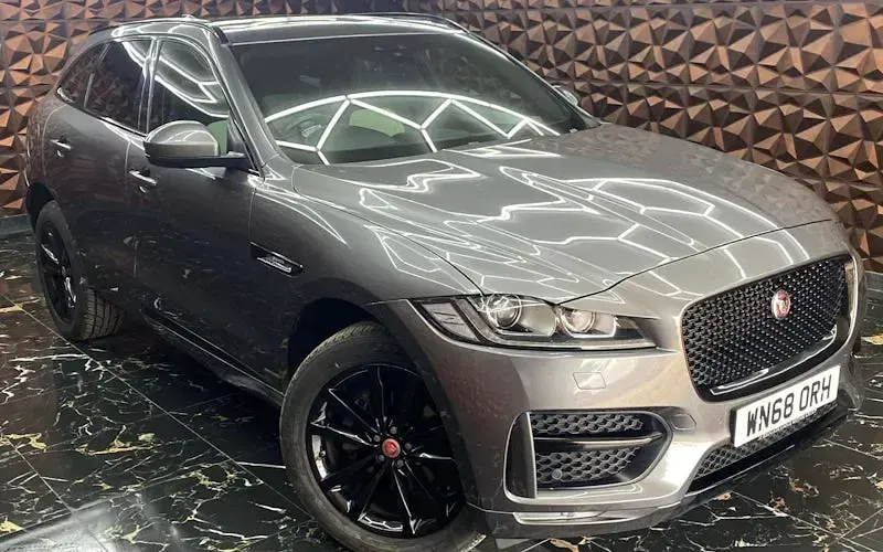 Used Jaguar F-Pace R-Sport 179 HP (131 kW) 2020 SUV