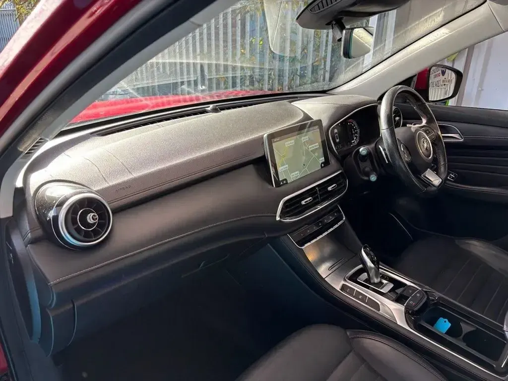 Used MG HS Exclusive 162 HP (119 kW) 2019 Red SUV