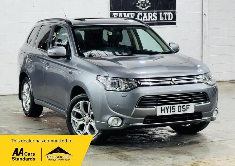 Used Mitsubishi Outlander P-HEV 2015 Grey Estate