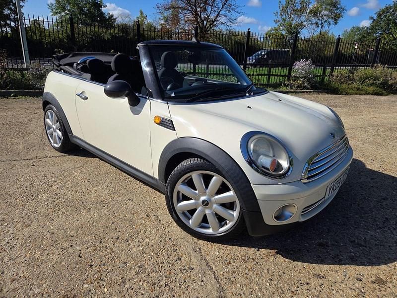 White Used 2009 Mini Cooper Cabriolet Cabriolet | £2,950 (Fair price) - Image 1/4