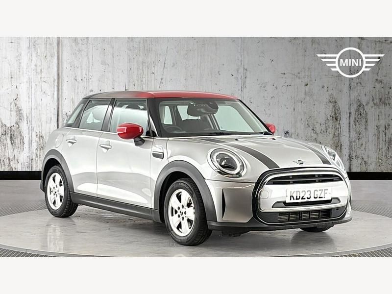 Used Mini Cooper Classic 134 HP (98 kW) 2023 Silver Hatchback