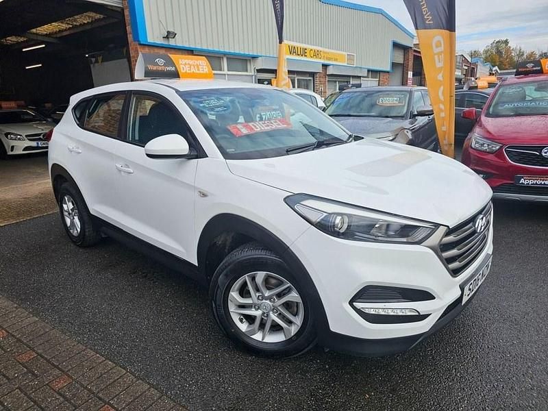 White Used 2016 Hyundai Tucson SUV | £7,495 (Fair price) - Image 1/4