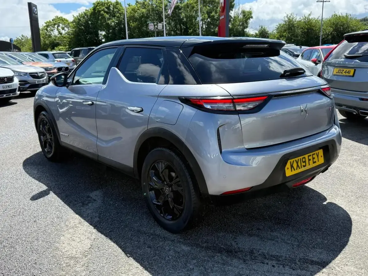 Used DS Automobiles DS3 Crossback Performance 100 HP (73 kW) 2019 Grey SUV
