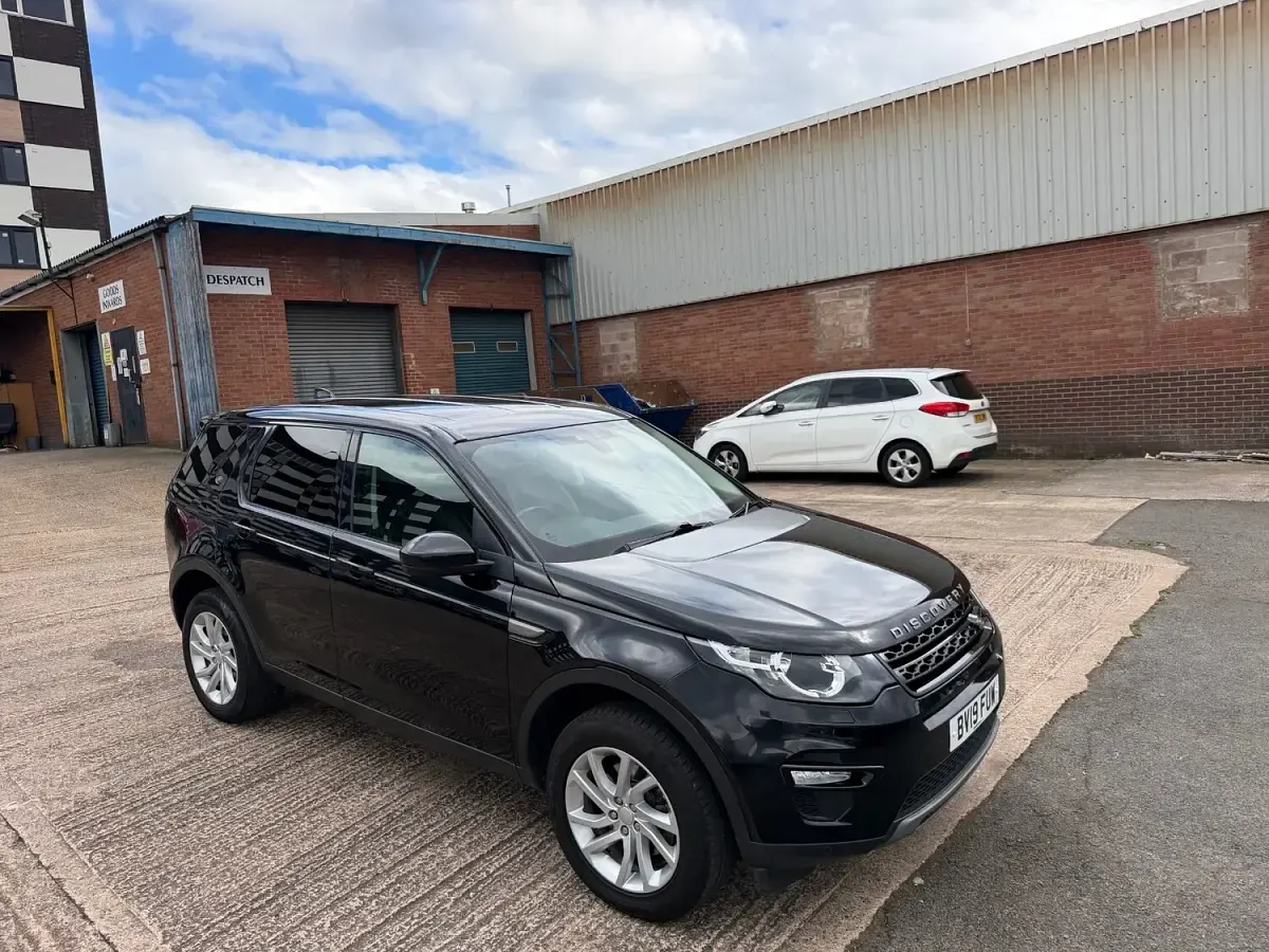 Used Land Rover Discovery Sport SE 2019 Black SUV