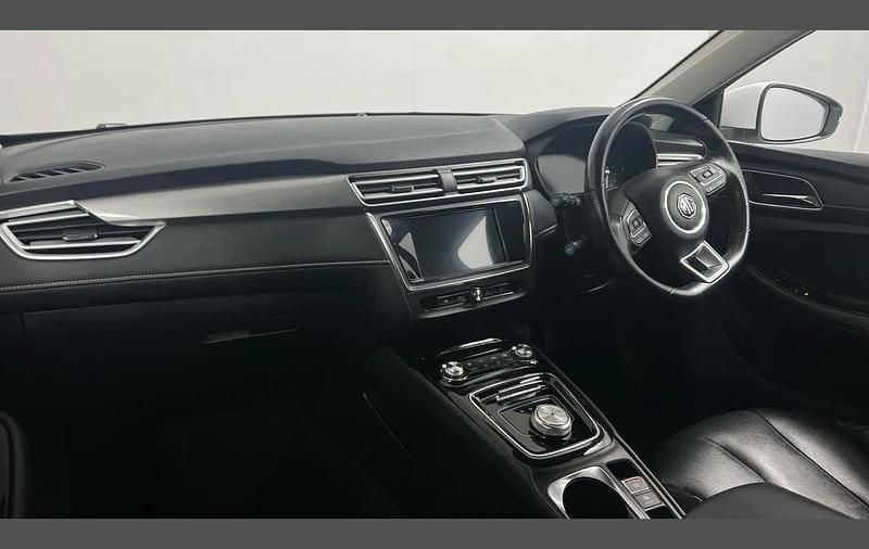 Used MG MG5 EV Exclusive 114 kW (156 HP) 2021 White Estate