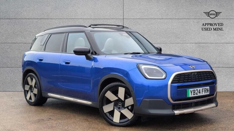 Blue Used 2024 Mini Countryman Exclusive SUV | £31,990 (Fair price) - Image 1/4