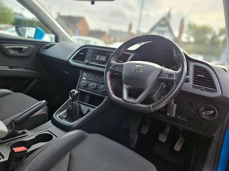 Used Seat Leon FR Sport 180 HP (132 kW) 2016 Blue Coupe