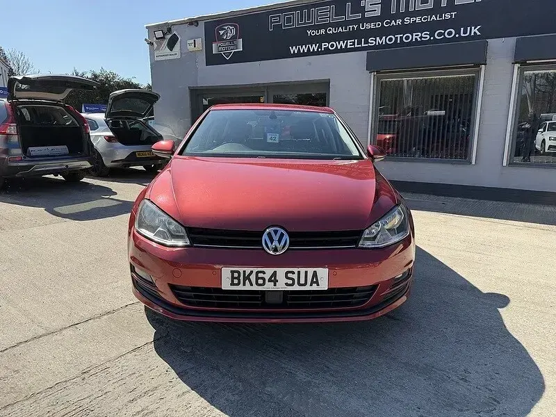 Used VW Golf VII Match 122 HP (89 kW) 2014 Red Hatchback