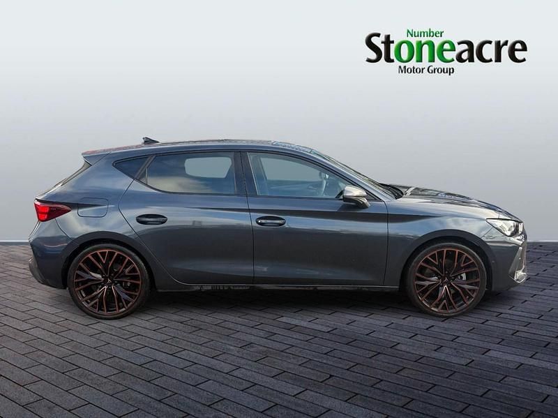 Used Cupra Leon 201 HP (147 kW) 2025 Grey Hatchback