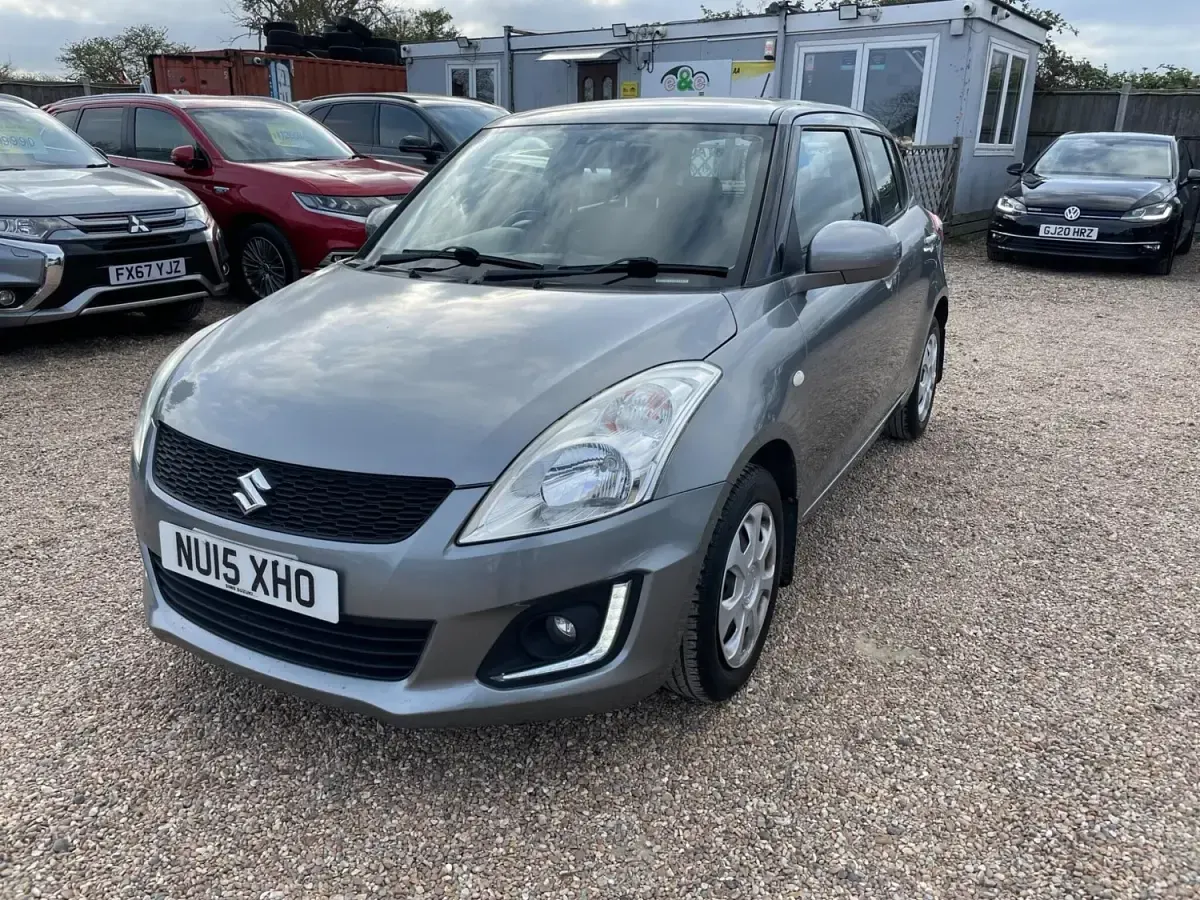 Begagnad Suzuki Swift 2015 Grå Halvkombi