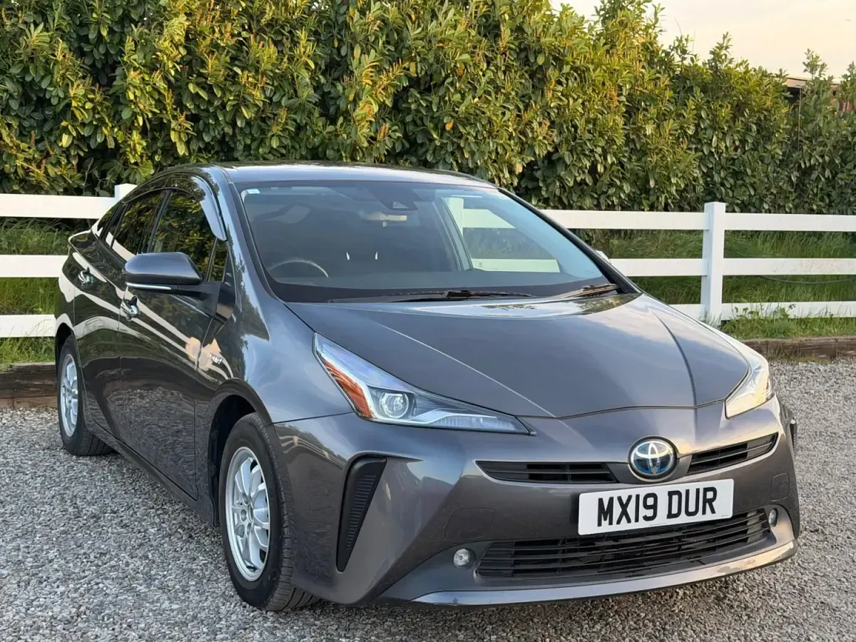 Usado Toyota Prius Active 2026 Cinzento Citadino