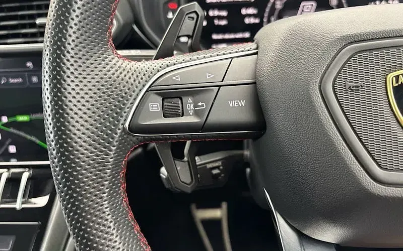Used Lamborghini Urus 666 HP (489 kW) 2024 Grey SUV