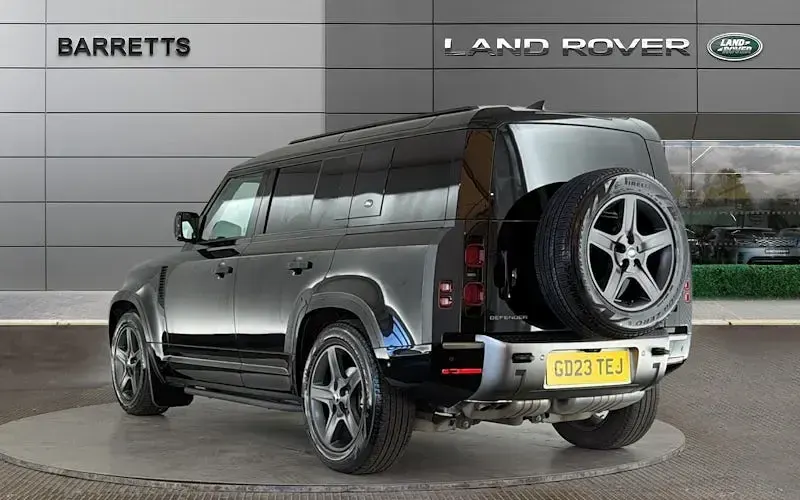 Usado Land Rover Defender SE Dynamic 249 HP (183 kW) 2024 SUV