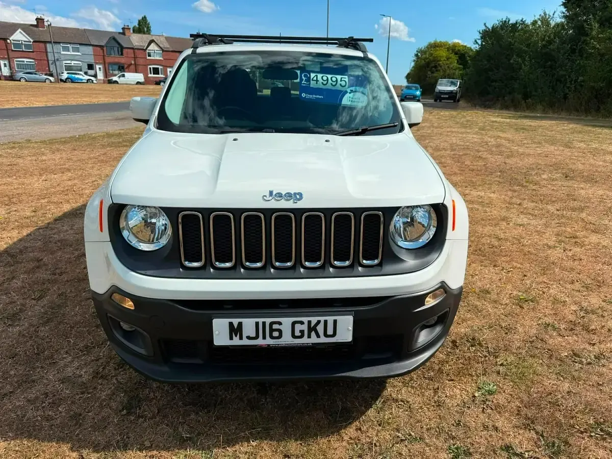 Used Jeep Renegade Longitude 140 HP (102 kW) 2016 White SUV