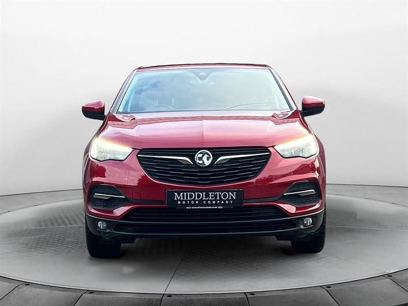 Used Vauxhall Grandland X S 131 HP (96 kW) 2019 Red SUV