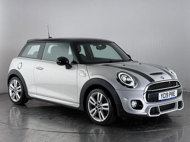 Used Mini Cooper S Hatch 192 HP (141 kW) 2019 Silver Hatchback
