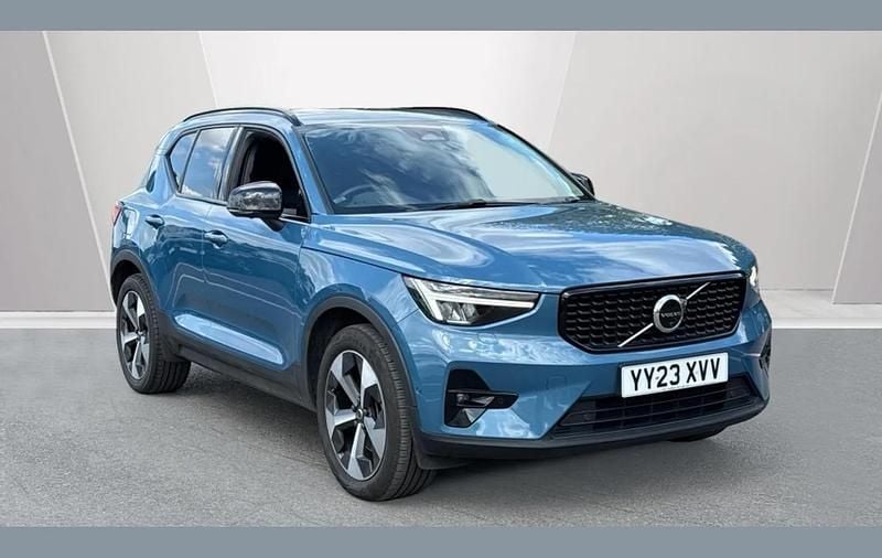 Fjord blue Used 2023 Volvo XC40 Ultimate SUV | £29,099 (Fair price) - Image 1/4