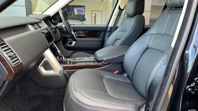 Used Land Rover Range Rover Vogue 404 HP (297 kW) 2021 Black SUV