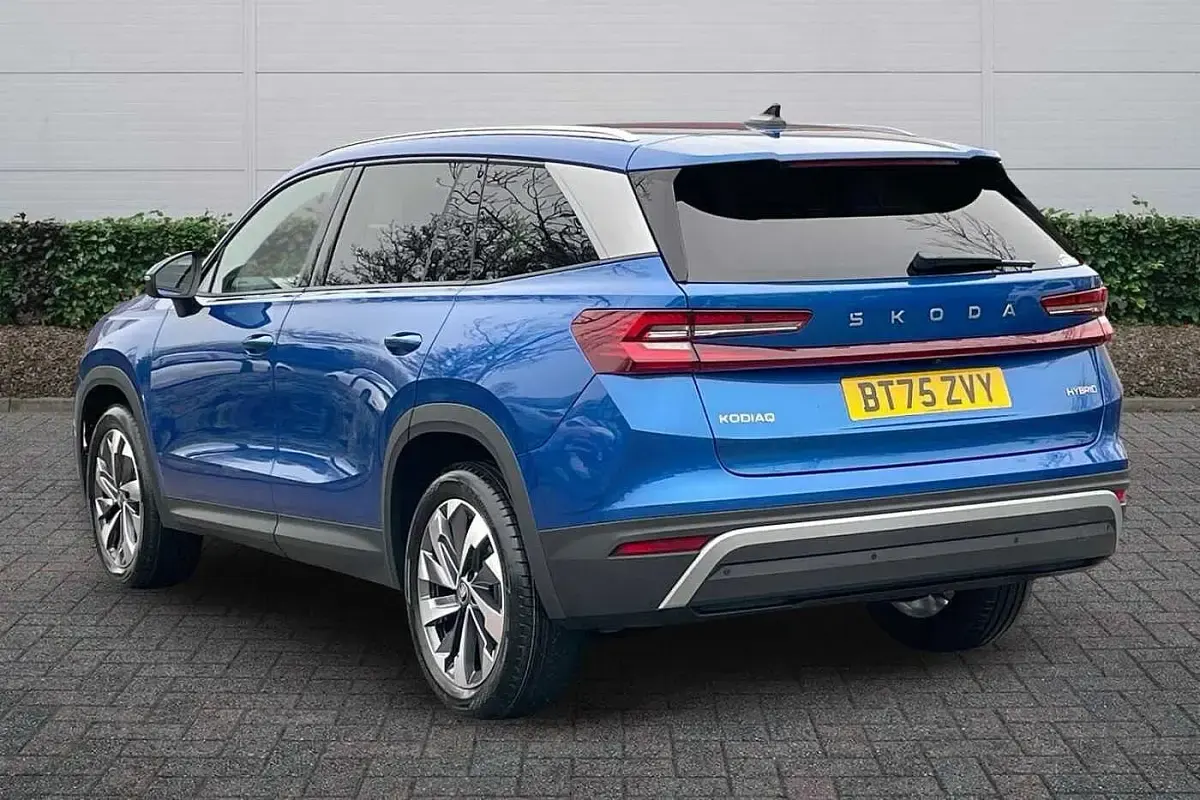 Used Skoda Kodiaq SE L 150 HP (110 kW) 2025 Race blue metallic SUV