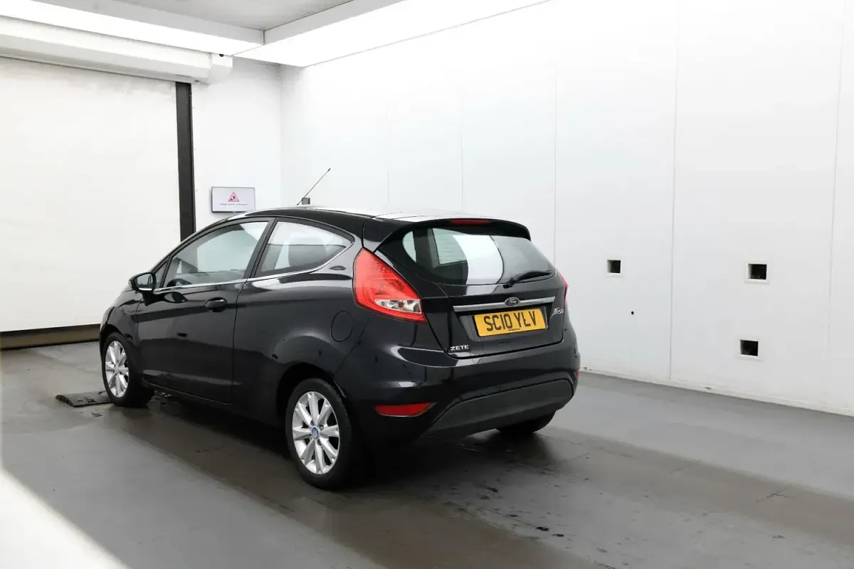 Used Ford Fiesta Zetec 82 HP (60 kW) 2010 Black Hatchback