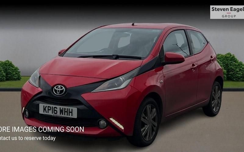 Used Toyota Aygo x-press 69 HP (50 kW) 2016 Hatchback