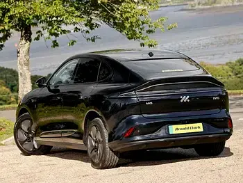 New MG IM6 300 kW (408 HP) 2026 Black SUV