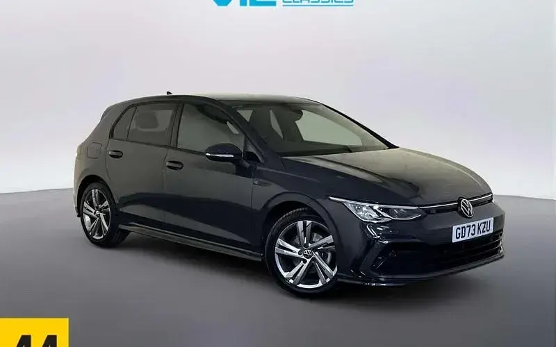 Used VW Golf VIII R-line 131 HP (96 kW) 2024 Hatchback