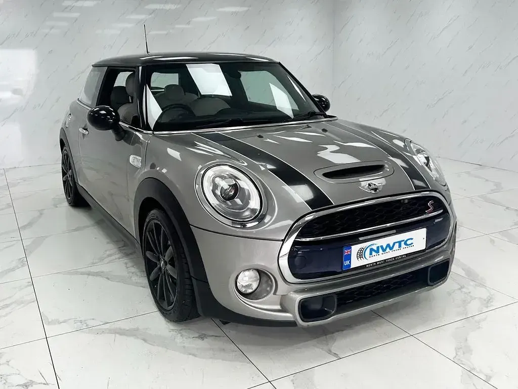 Used Mini Cooper SD Hatch 170 HP (125 kW) 2016 Silver Hatchback