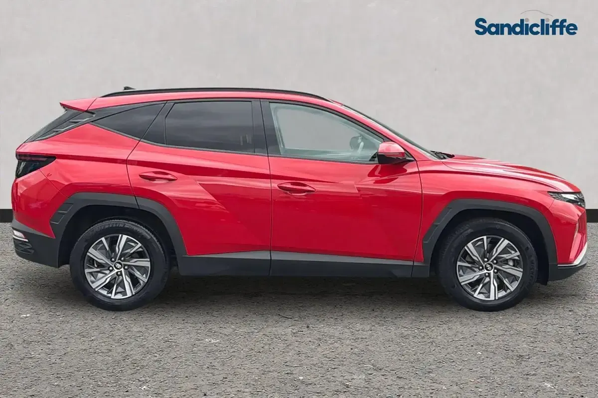 Used Hyundai Tucson SE 230 HP (169 kW) 2022 Red SUV