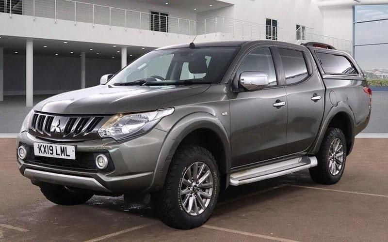 Used Mitsubishi L200 181 HP (133 kW) 2019 Green Pickup