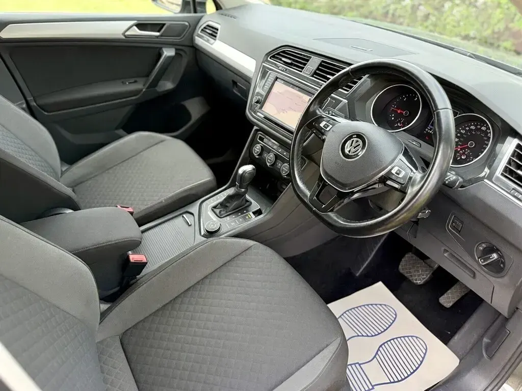 Used VW Tiguan SE 150 HP (110 kW) 2017 Silver SUV