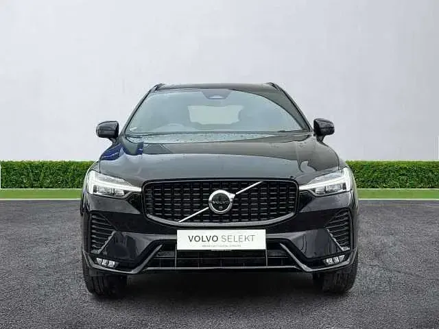 Used Volvo XC60 Plus 197 HP (144 kW) 2023 Black SUV