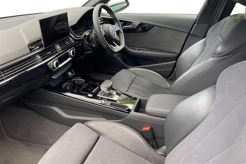 Used Audi A4 Black Edition 150 HP (110 kW) 2023 Black Estate