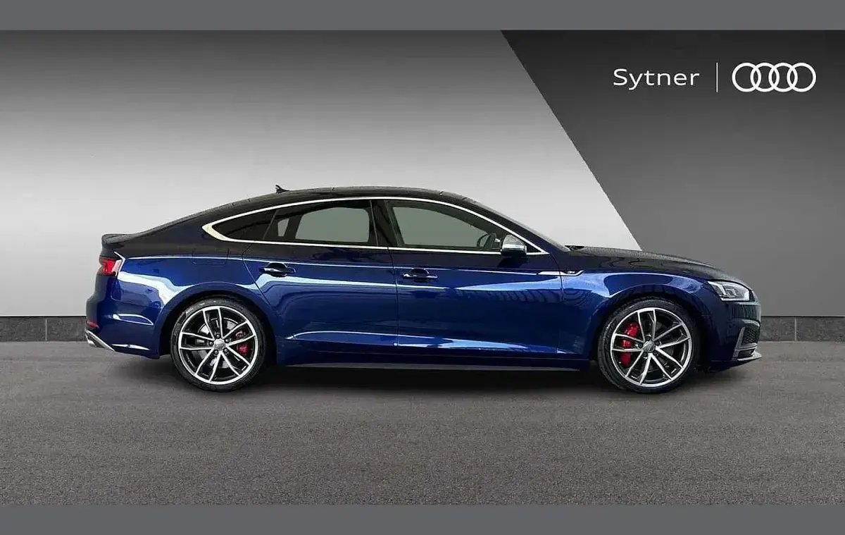 Used Audi A5 Design 348 HP (255 kW) 2018 Blue Coupe