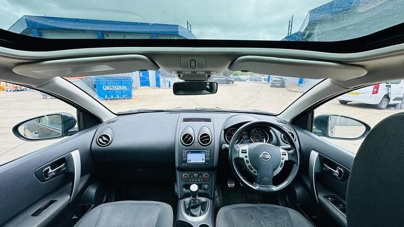 Used Nissan Qashqai N-TEC 141 HP (103 kW) 2011 Black SUV