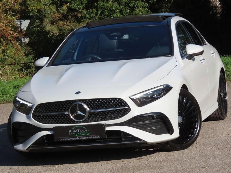 Used Mercedes A200 AMG Line Premium Plus 163 HP (119 kW) 2023 White Sedan