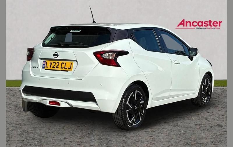 Used Nissan Micra Acenta 91 HP (66 kW) 2022 White Hatchback
