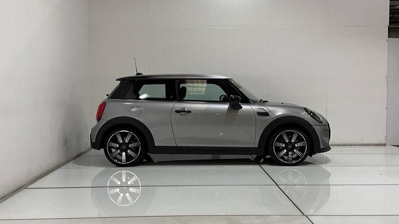 Used Mini Cooper Exclusive 136 HP (100 kW) 2023 Silver Hatchback