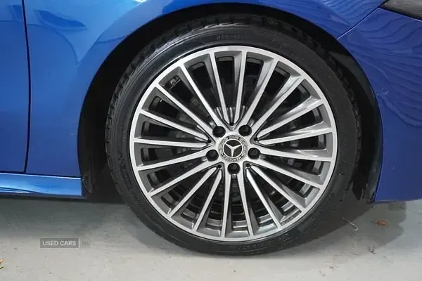 Used Mercedes A200 AMG Line Premium Plus 163 HP (119 kW) 2023 Blue Sedan