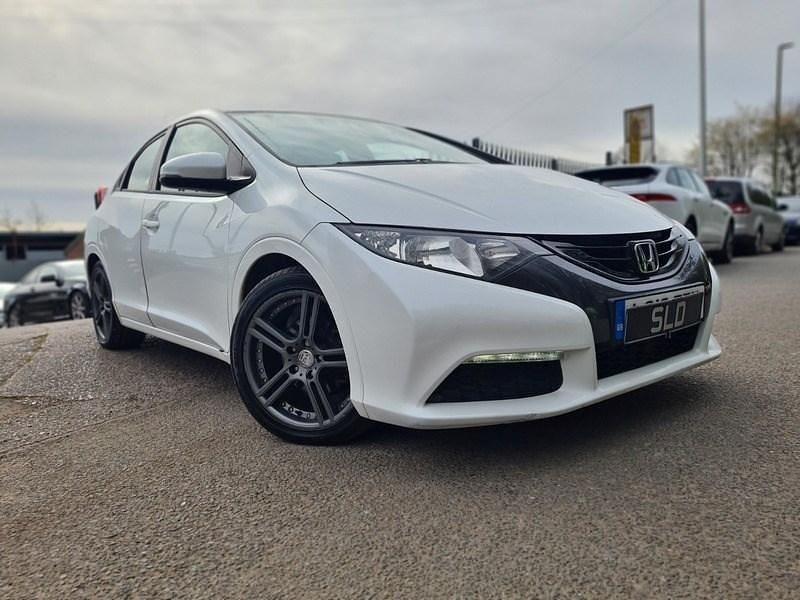 Używany Honda Civic 2013 Biały Hatchback