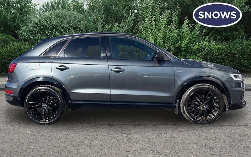 Usado Audi Q3 Black Edition 184 HP (135 kW) 2018 Cinzento SUV