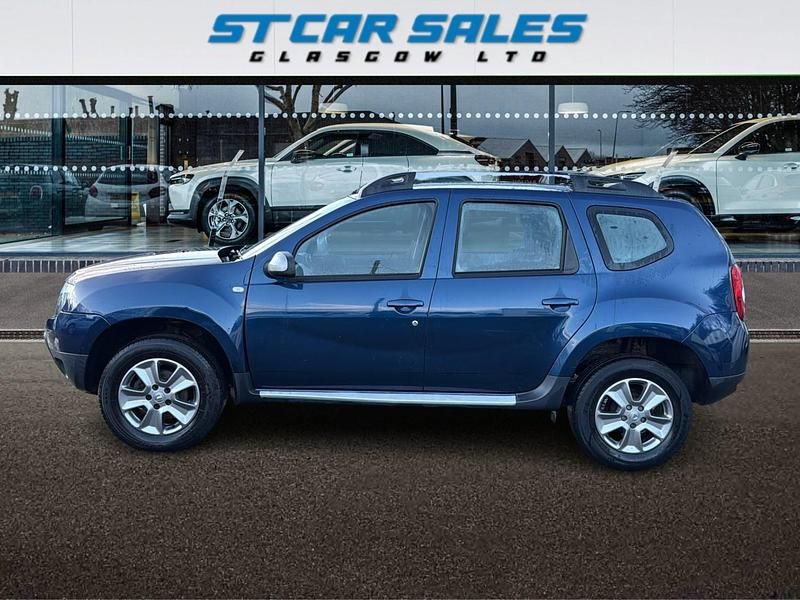 Used Dacia Duster Lauréate 110 HP (80 kW) 2016 Blue Hatchback